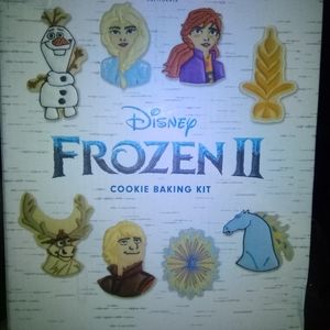 Frozen cookie cutter set